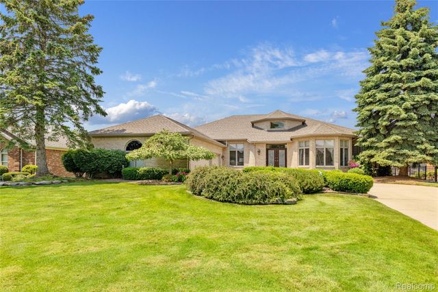 49539 Nautical Drive, Chesterfield Township, MI 48047