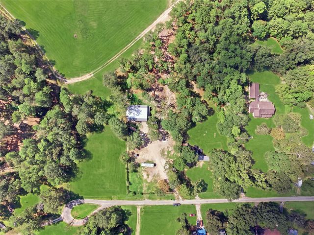 1958 County Road 638, Dayton, TX 77535
