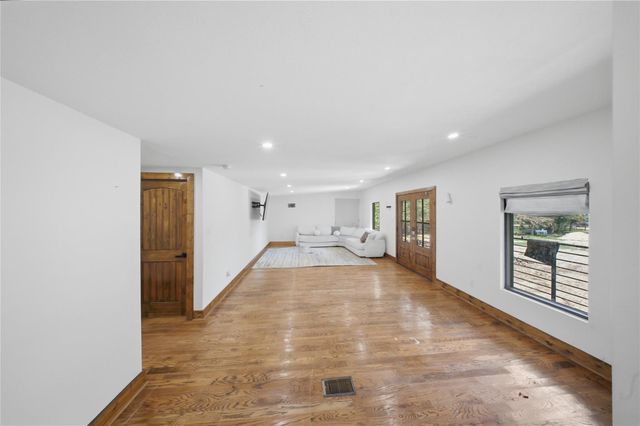 1958 County Road 638, Dayton, TX 77535
