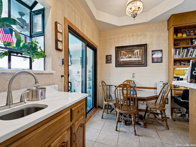 6419 Royal Ridge, San Antonio, TX 78239