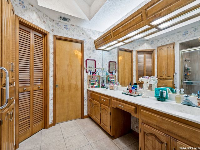 6419 Royal Ridge, San Antonio, TX 78239
