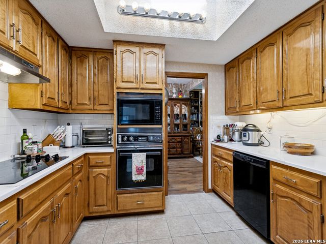 6419 Royal Ridge, San Antonio, TX 78239