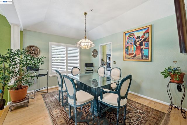 32219 Allison Dr, Union City, CA 94587