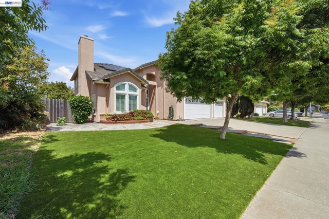 32219 Allison Dr, Union City, CA 94587