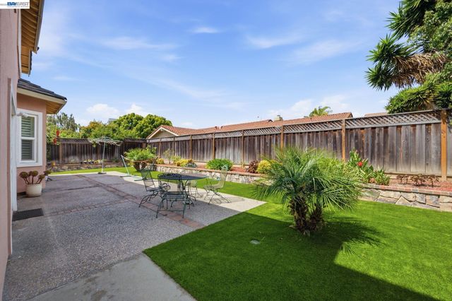 32219 Allison Dr, Union City, CA 94587