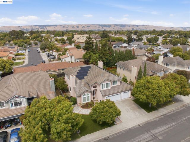 32219 Allison Dr, Union City, CA 94587