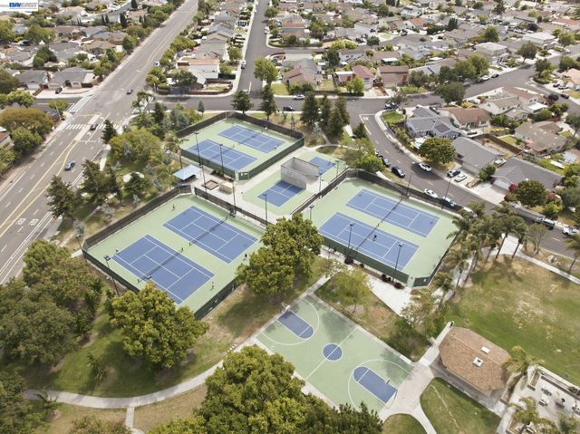 32219 Allison Dr, Union City, CA 94587