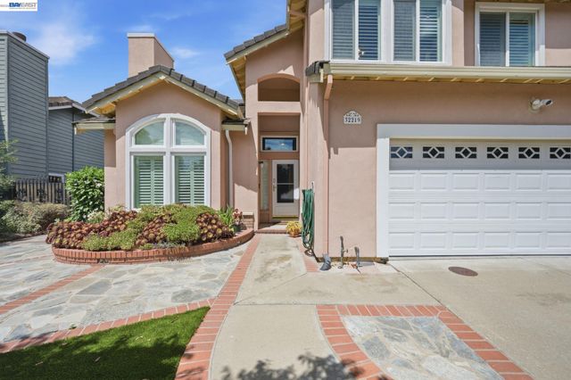 32219 Allison Dr, Union City, CA 94587