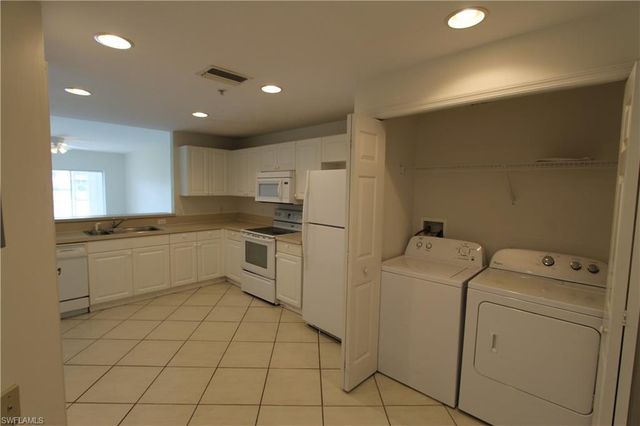 3035 Horizon LN # 2201, Naples, FL 34109