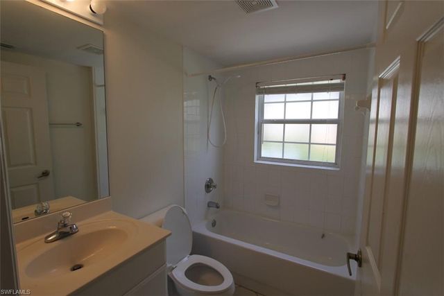 3035 Horizon LN # 2201, Naples, FL 34109