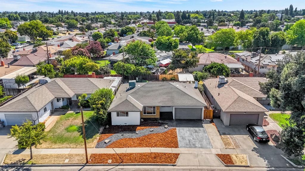 Image 36 of property listing at 5186 N Callisch Avenue, Fresno, CA 93710