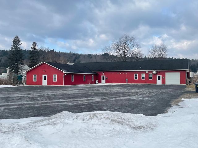 100 Cherry Tree Hill Lane, Barton, VT 05822