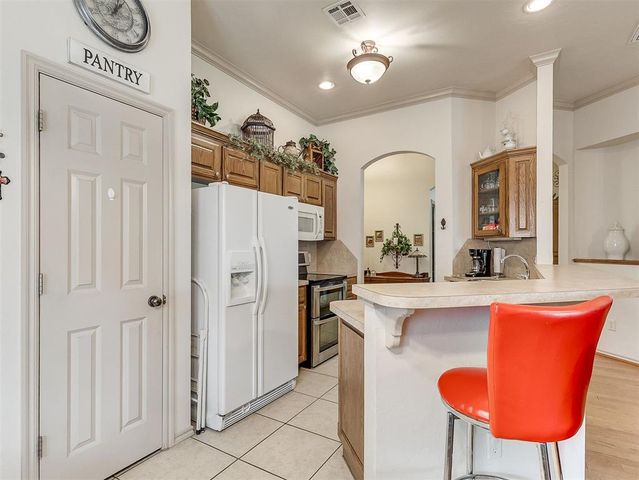 3908 Catamaran Dr, Yukon, OK 73099