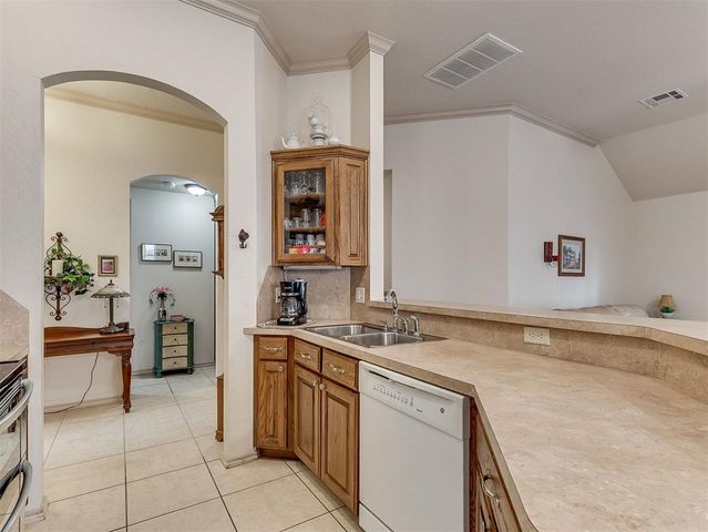 3908 Catamaran Dr, Yukon, OK 73099