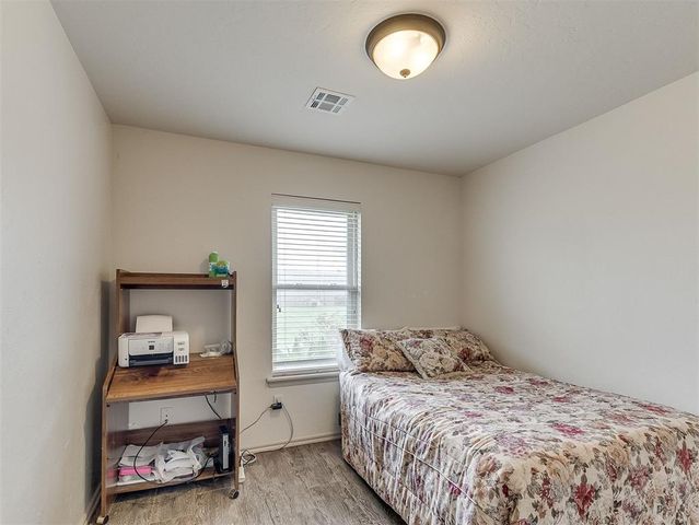 3908 Catamaran Dr, Yukon, OK 73099