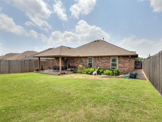 3908 Catamaran Dr, Yukon, OK 73099