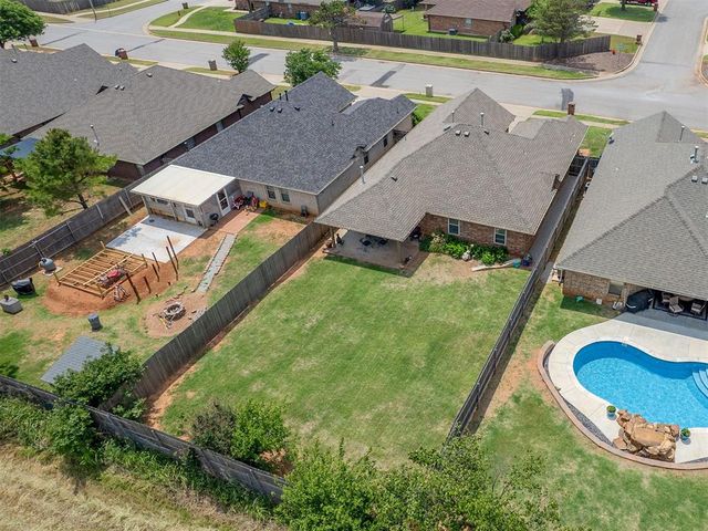 3908 Catamaran Dr, Yukon, OK 73099