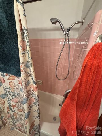 503 9th Avenue SW, Conover, NC 28613