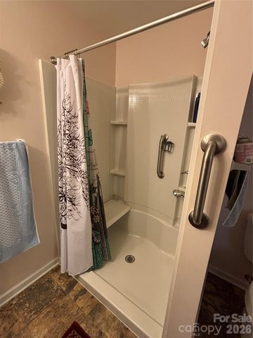 503 9th Avenue SW, Conover, NC 28613