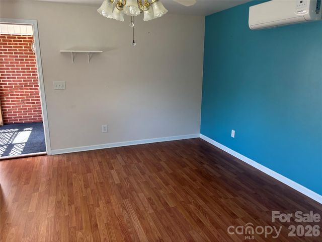 503 9th Avenue SW, Conover, NC 28613