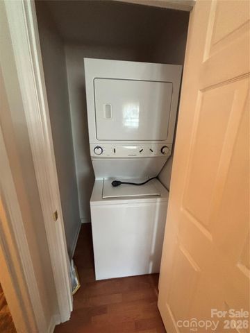 503 9th Avenue SW, Conover, NC 28613