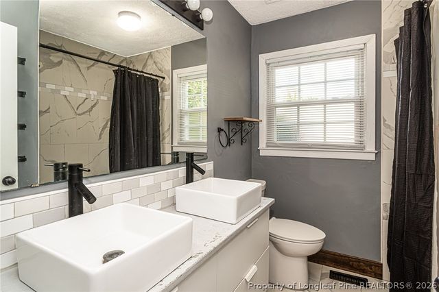 504 Jamestown Avenue, Fayetteville, NC 28303