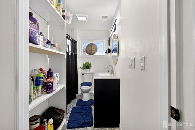 425 East Avenue, Perth Amboy, NJ 08861