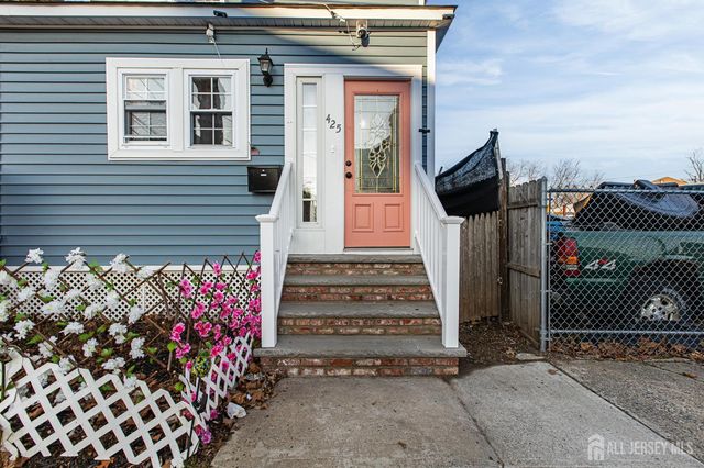 425 East Avenue, Perth Amboy, NJ 08861