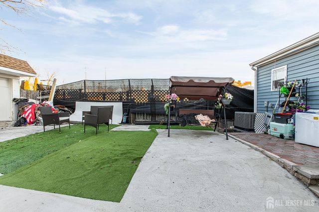 425 East Avenue, Perth Amboy, NJ 08861