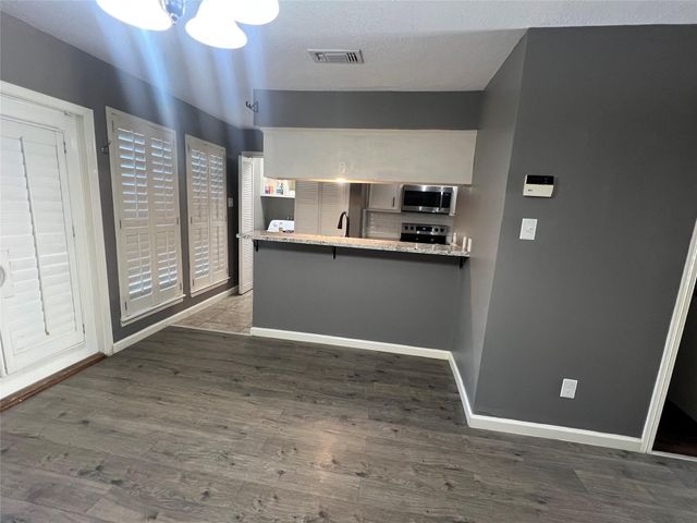 6700 Richardson Road 305, Houston, TX 77069