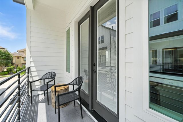 925 Fisher Street B, Houston, TX 77018