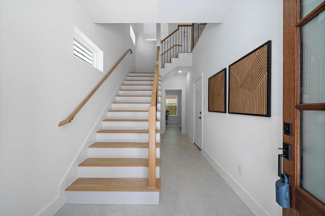 925 Fisher Street B, Houston, TX 77018