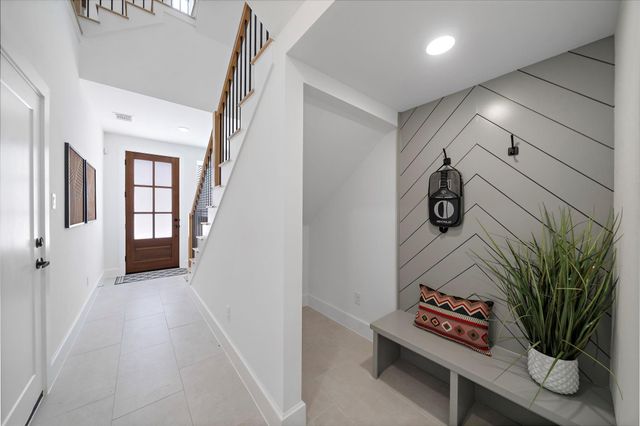 925 Fisher Street B, Houston, TX 77018