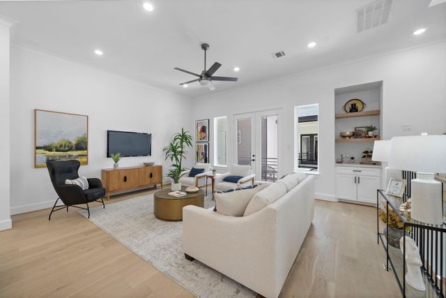 925 Fisher Street B, Houston, TX 77018