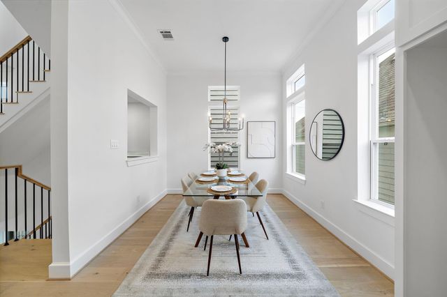 925 Fisher Street B, Houston, TX 77018