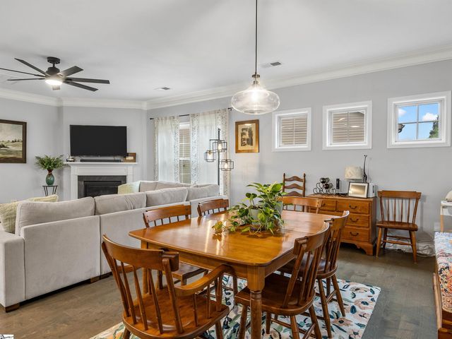 973 Deepwood Court, Boiling Springs, SC 29316