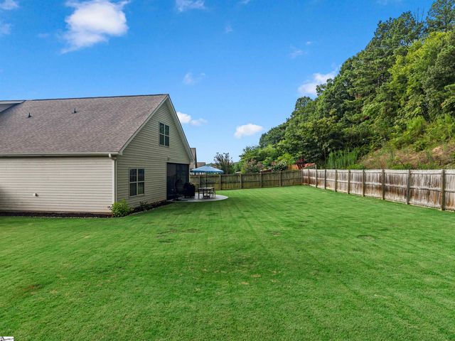 973 Deepwood Court, Boiling Springs, SC 29316