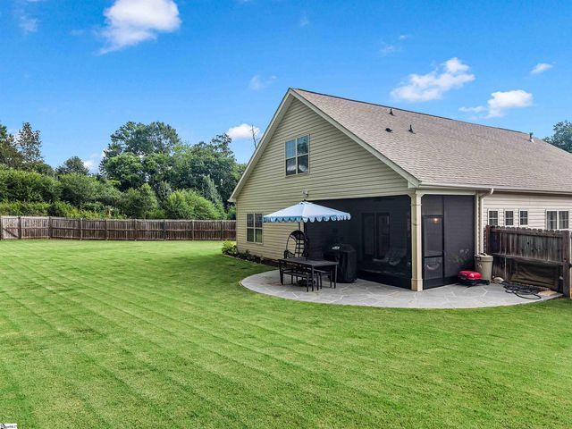 973 Deepwood Court, Boiling Springs, SC 29316