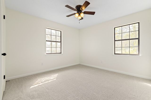 106 Oakridge Circle, Enterprise, AL 36330