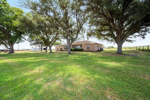 9919 Bohacek Road, Beasley, TX 77417