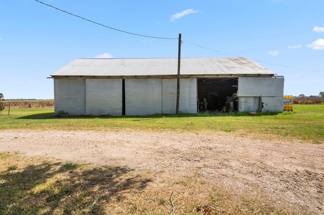 9919 Bohacek Road, Beasley, TX 77417