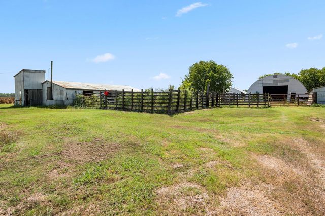 9919 Bohacek Road, Beasley, TX 77417