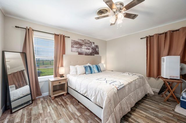 9919 Bohacek Road, Beasley, TX 77417