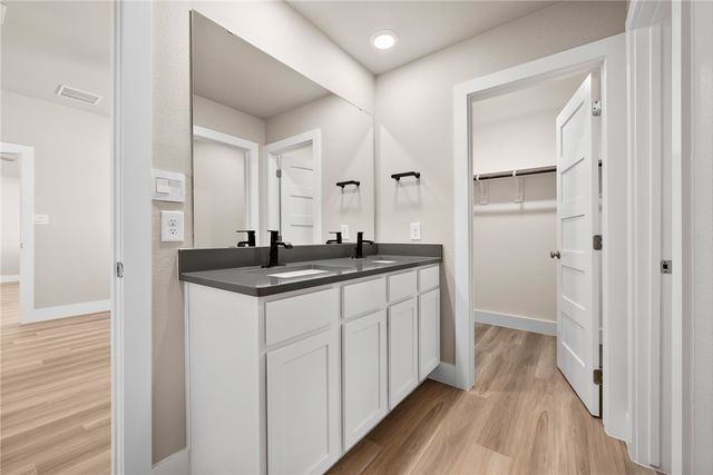 1009 St Croix Dr, Rockport, TX 78382