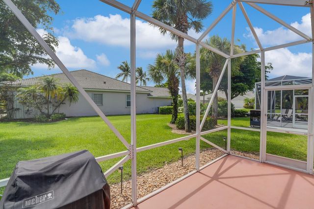 7955 Rockford Rd, Boynton Beach, FL 33472