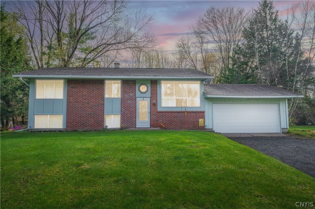 8017 Glenwood Drive, Floyd, NY 13440