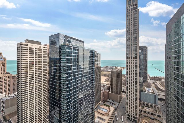 512 N MCCLURG Court 3703, Chicago, IL 60611