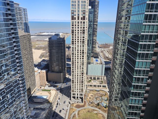 512 N MCCLURG Court 3703, Chicago, IL 60611