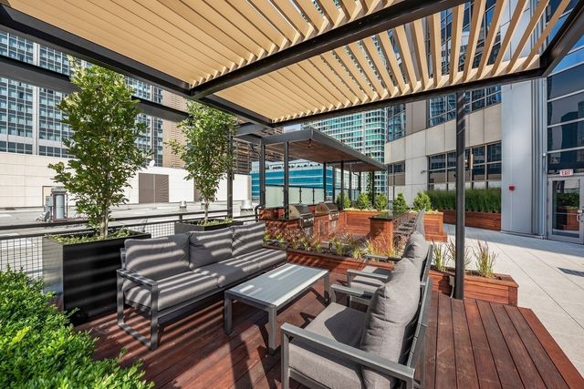 512 N MCCLURG Court 3703, Chicago, IL 60611