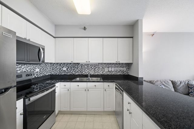 512 N MCCLURG Court 3703, Chicago, IL 60611